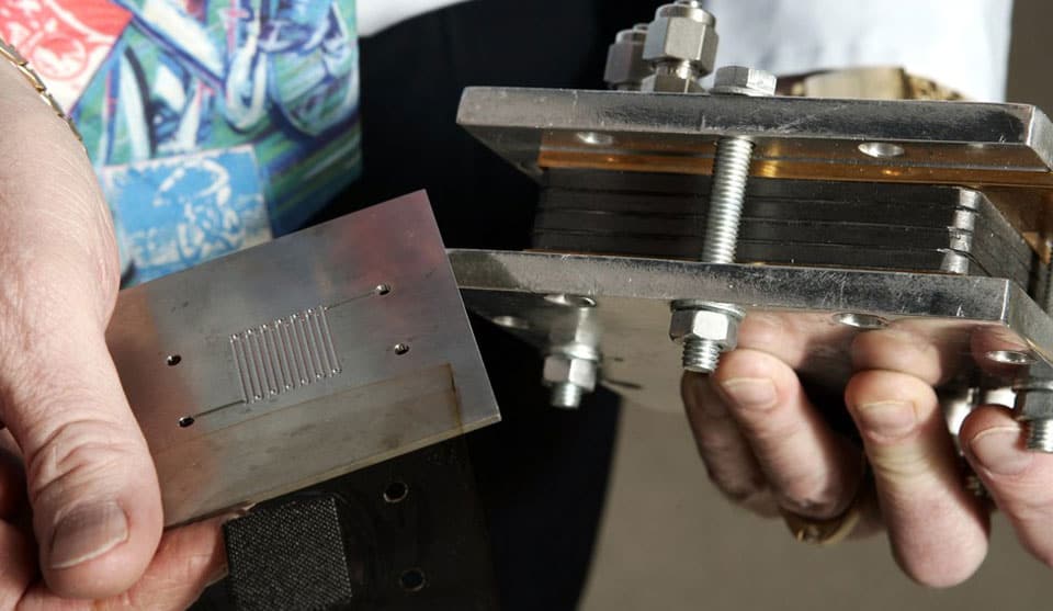 Fuel-Cells-and-Infrastructure-Technologies-Program-960x557-1 Fuel cell